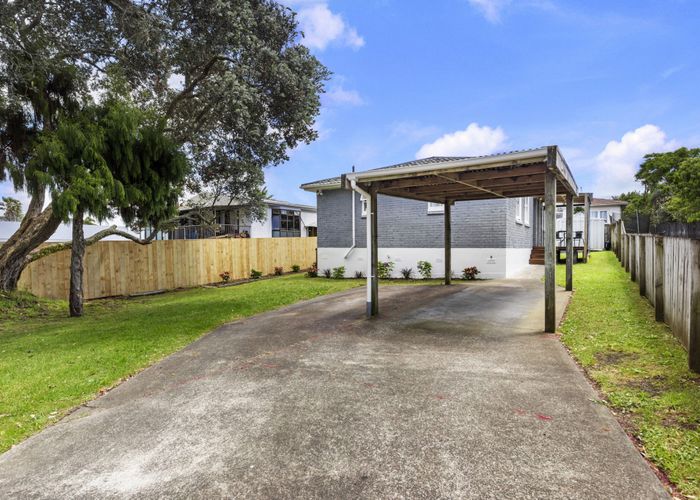  at 15 McInnes Road, Weymouth, Manukau City, Auckland