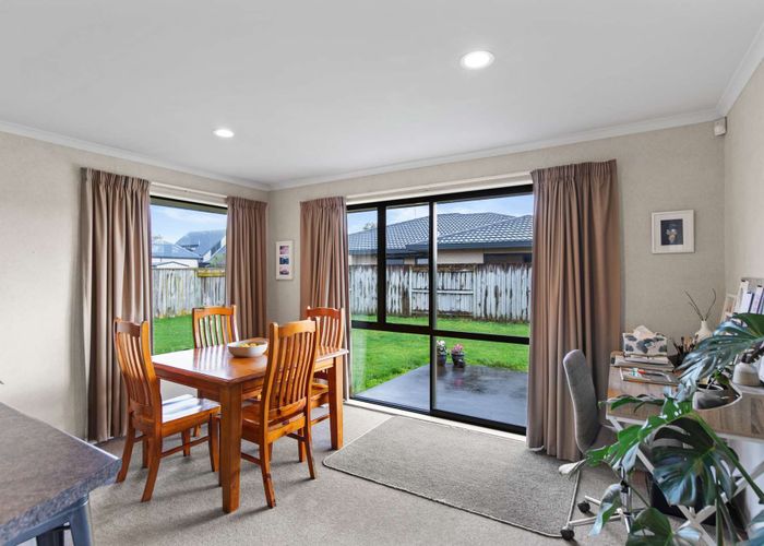  at 2 Branigan Parade, Kelvin Grove, Palmerston North