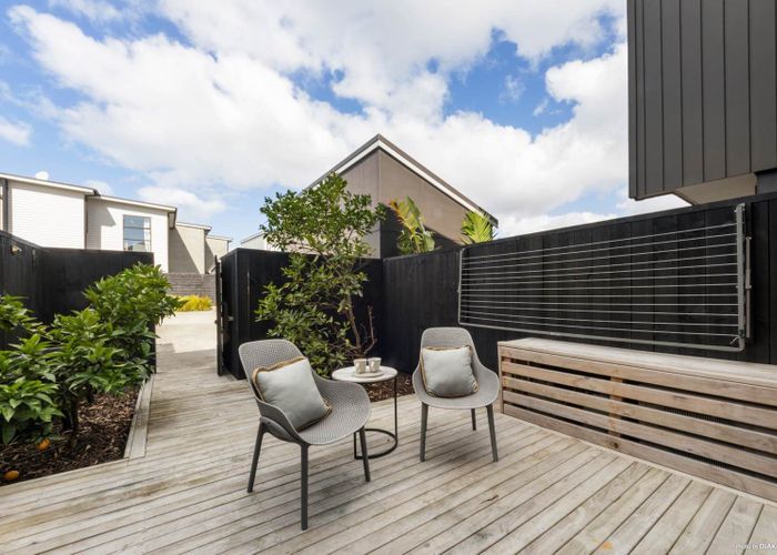  at 8 Walter Merton Road, Hobsonville, Waitakere City, Auckland