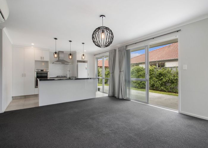  at 6 Muirfield Crescent, Katikati