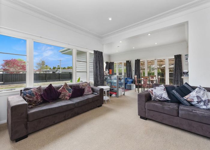  at 14 Sandwich Road, St Andrews, Hamilton