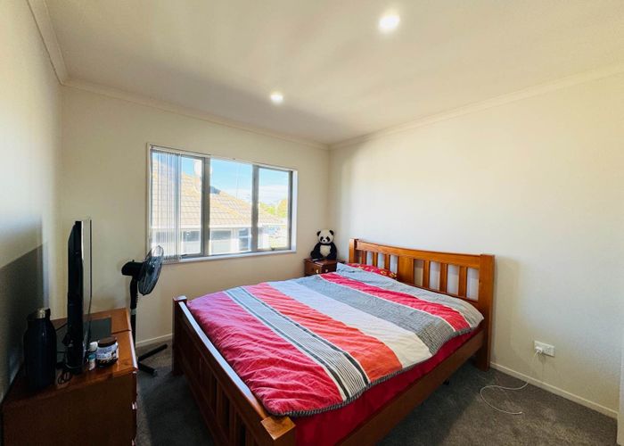  at 2/55 Swaffield Road, Papatoetoe, Manukau City, Auckland