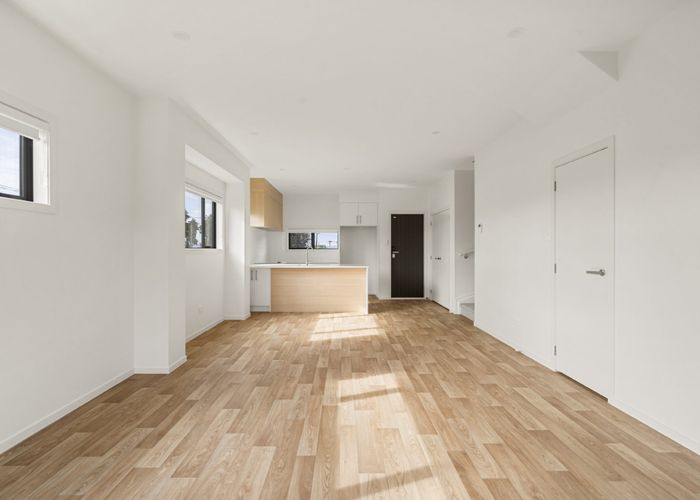  at 2/75 Mcannalley Street, Manurewa, Manukau City, Auckland