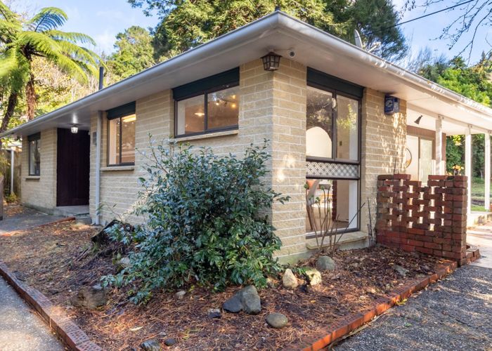  at 1 Avian Crescent, Blue Mountains, Upper Hutt