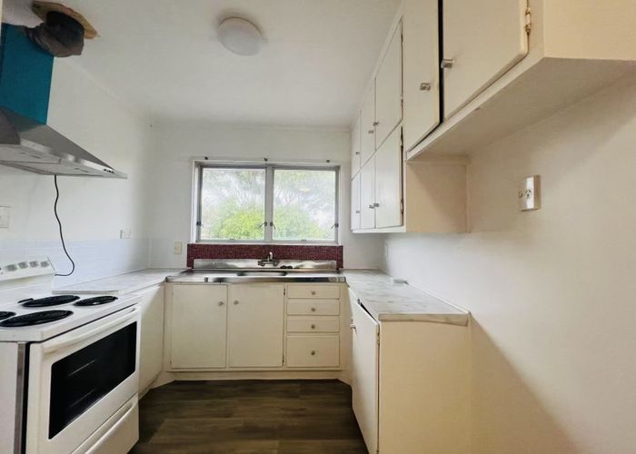  at 2/23 Burns Avenue, Takapuna, North Shore City, Auckland
