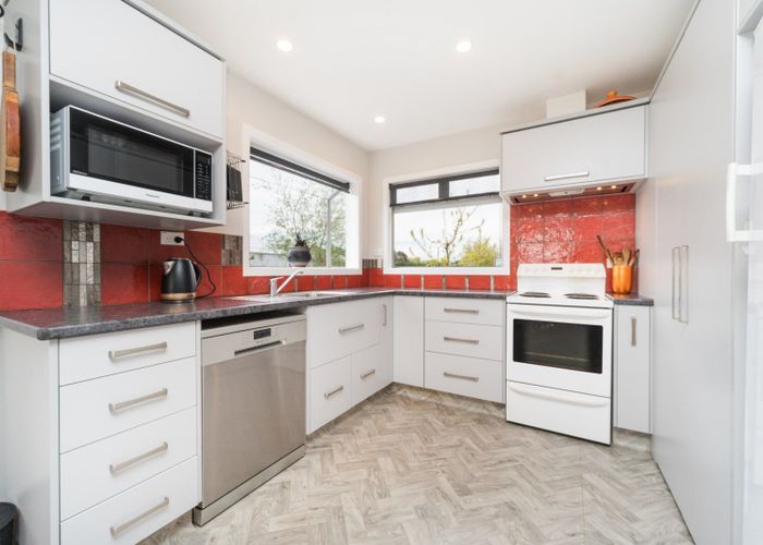  at 32 Pioneer Highway, Awapuni, Palmerston North, Manawatu / Whanganui