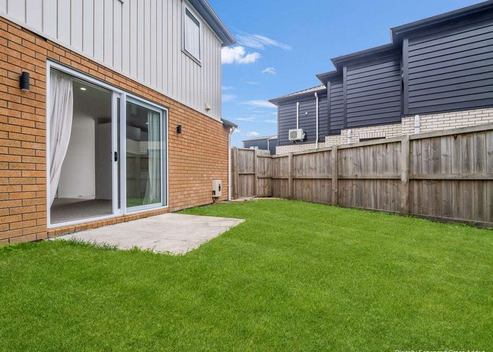  at 2/8 Mila Paige Close, Glenview, Hamilton, Waikato