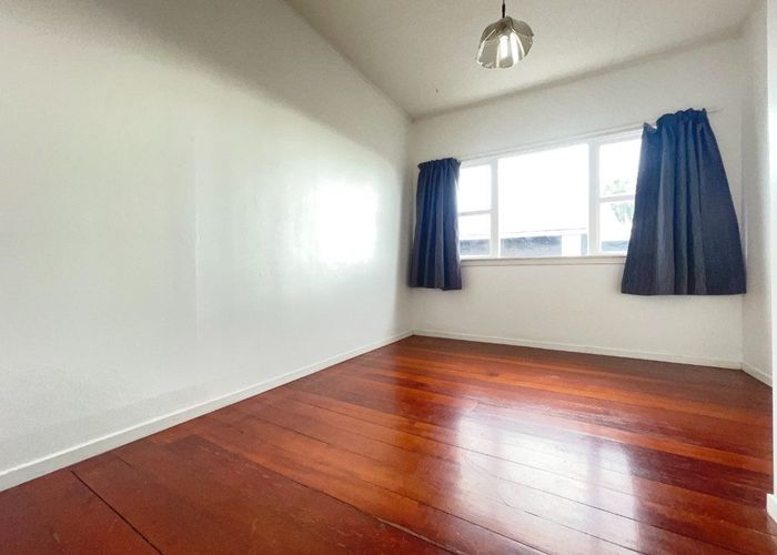  at 49 Donovan Street, Blockhouse Bay, Auckland City, Auckland