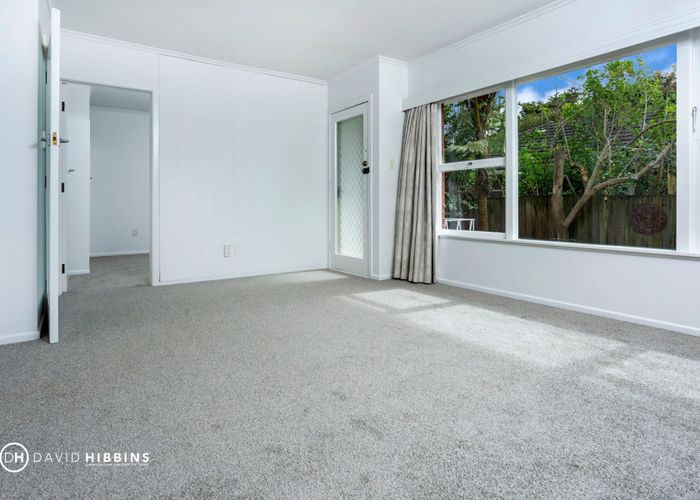  at 1/18 Evelyn Place, Hillcrest, North Shore City, Auckland