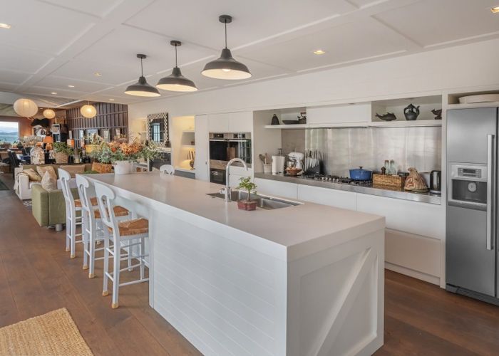  at 7 Marine Parade, Seatoun, Wellington