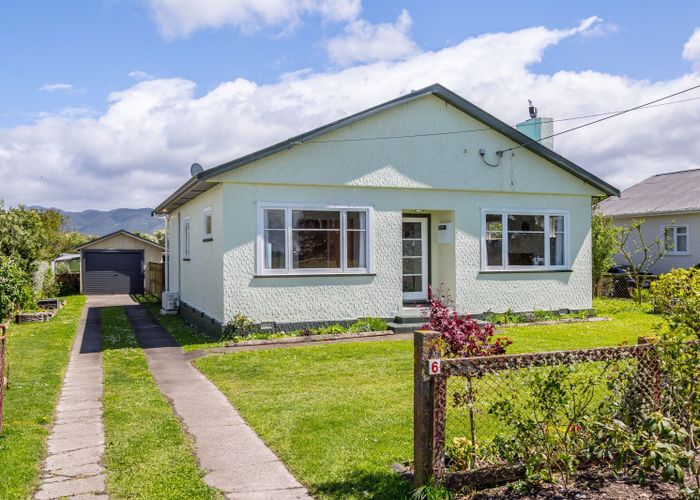  at 6 South Featherston Road, South Featherston, Featherston