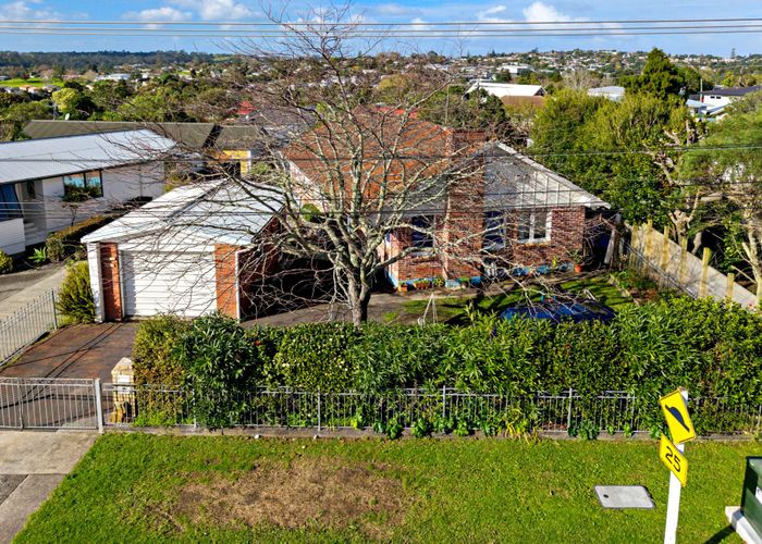  at 17 Tramway Road, Beach Haven, North Shore City, Auckland