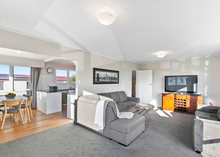  at 24 Lomita Road, Johnsonville, Wellington