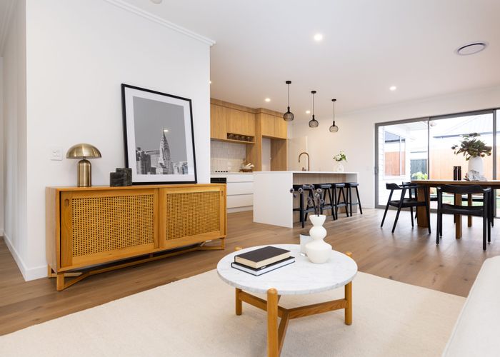  at 8 Henl Lane, Milldale, Rodney, Auckland