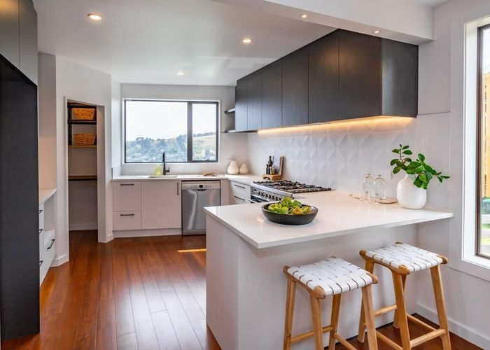  at 10 Millhill Lane, Huntsbury, Christchurch