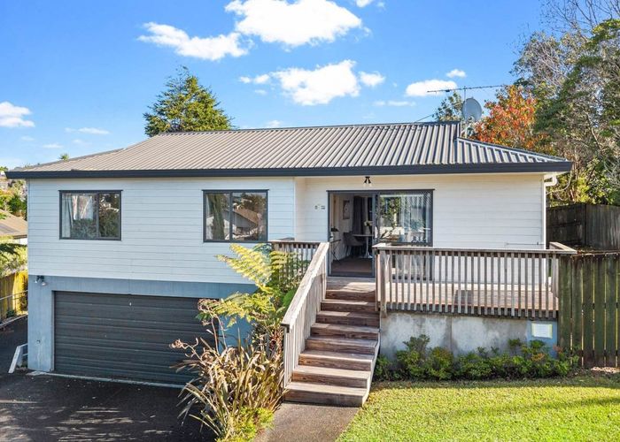  at 1/87 Athena Drive, Totara Vale, Auckland