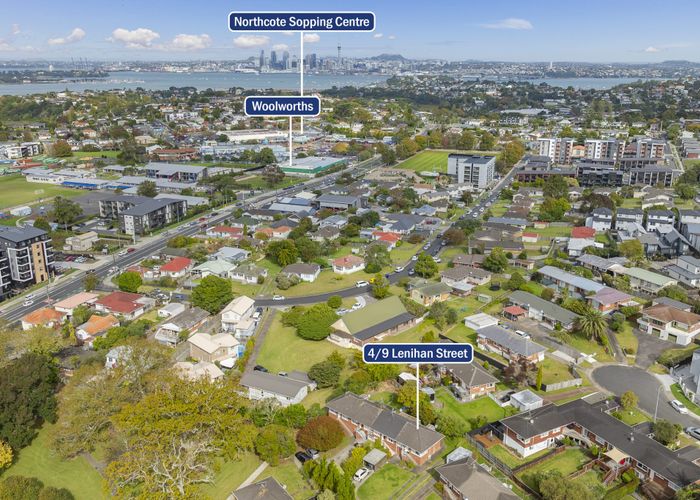  at 4/9 Lenihan Street, Northcote, North Shore City, Auckland