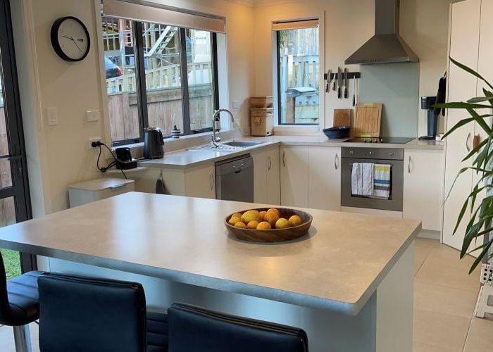  at 3 Ruapehu Drive, Fitzherbert, Palmerston North, Manawatu / Whanganui