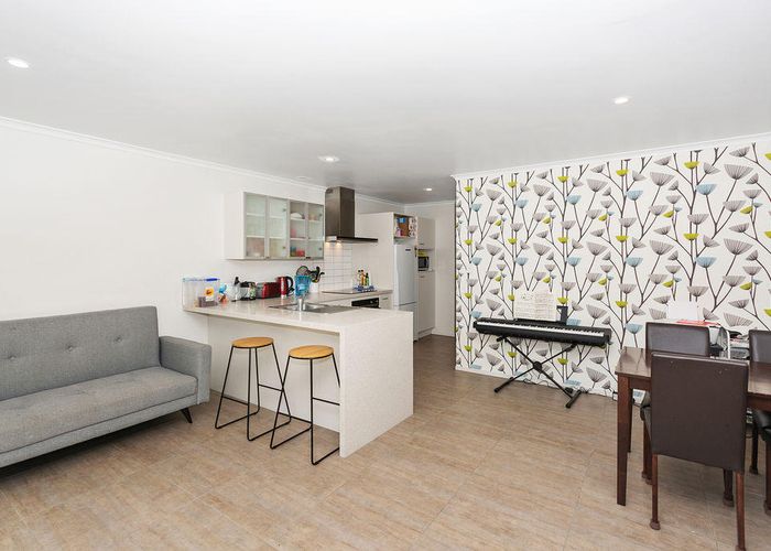  at 10/17 HARBOUR VIEW ROAD, Exclusive 