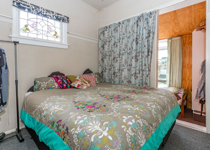  at 9 Bellamy Avenue, New Brighton, Christchurch