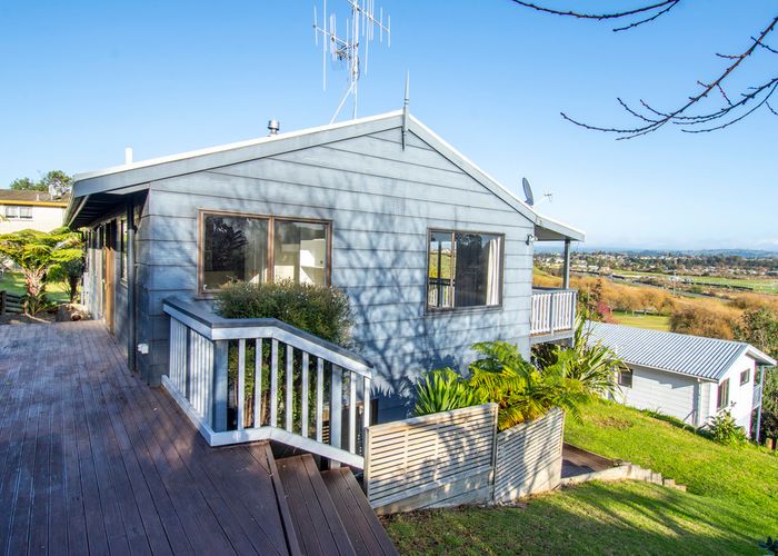  at 8 Harrisfield Drive, Hairini, Tauranga