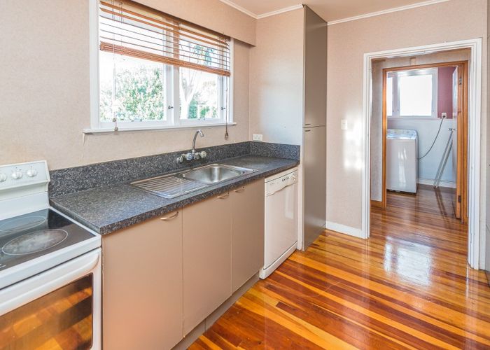  at 2 Camellia Avenue, Aramoho, Whanganui