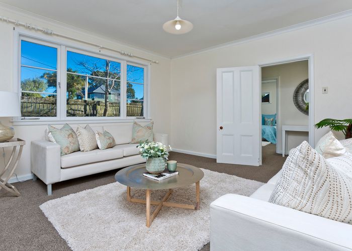  at 1/55 Rangatira Road, Beach Haven, Auckland