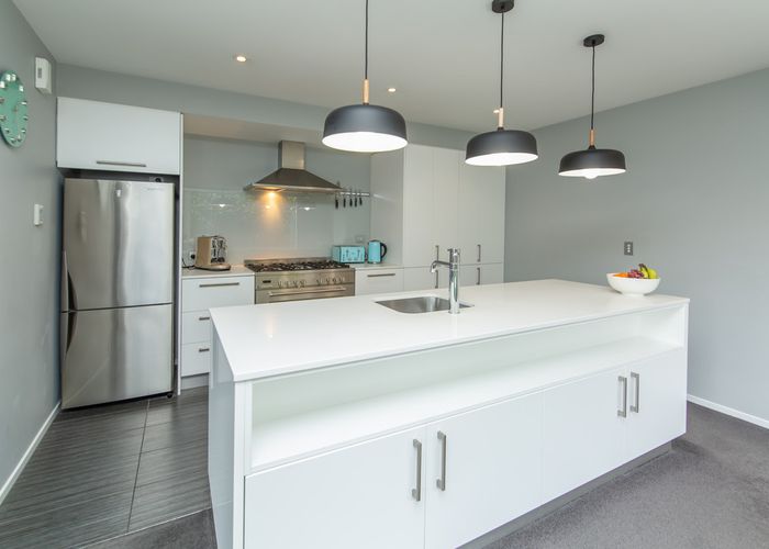  at 128 Holly Road, St Albans, Christchurch
