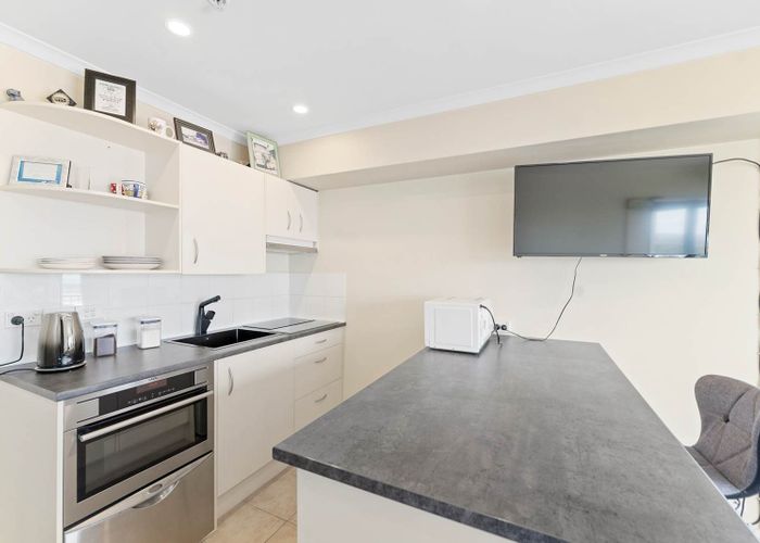  at 12A/18 Ronwood Avenue, Manukau, Manukau City, Auckland