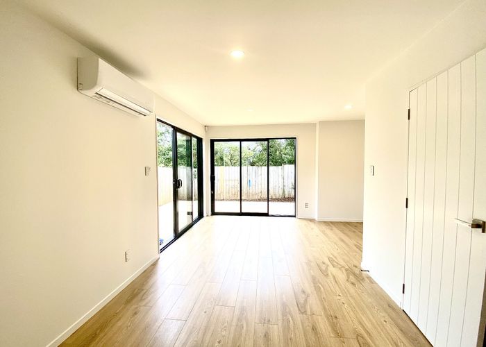  at 3/20 Peach Road, Glenfield, North Shore City, Auckland