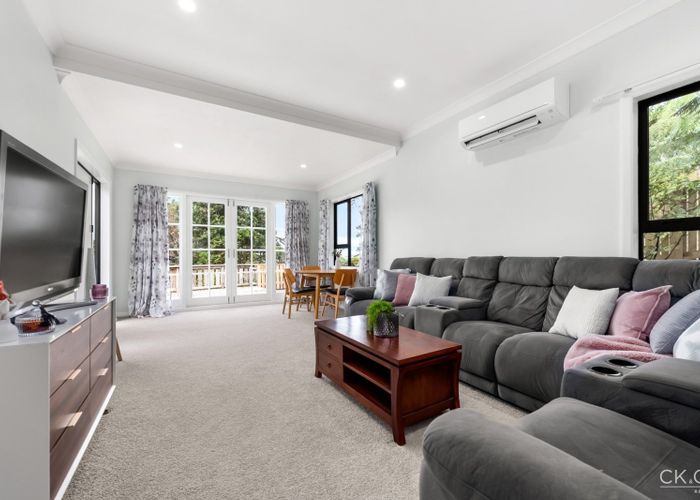  at 24 Miromiro Rd, Normandale, Lower Hutt, Wellington