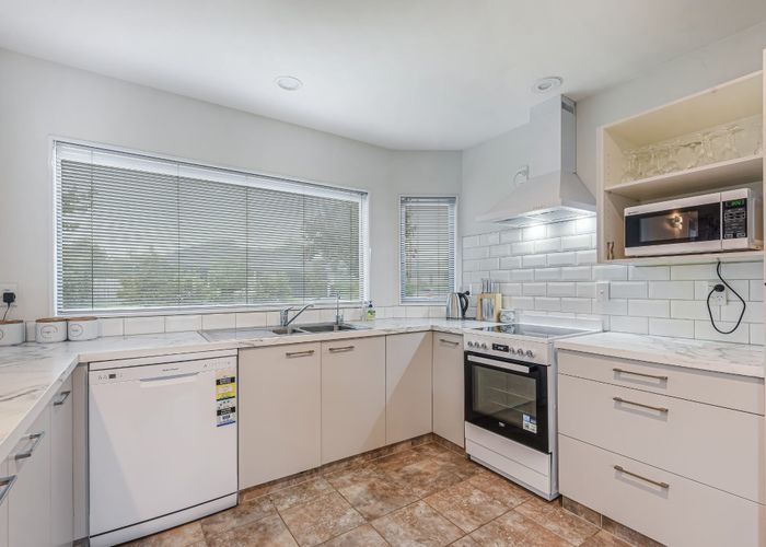  at 7 Maple Crescent, Richmond