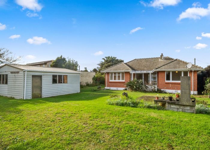  at 19 Mahoe Street, Otaki Beach, Otaki