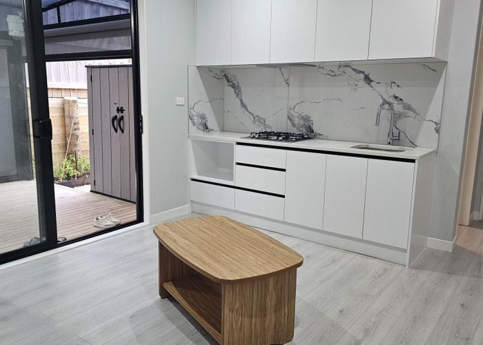  at 5 Kate Duncan Drive, Swanson, Waitakere City, Auckland