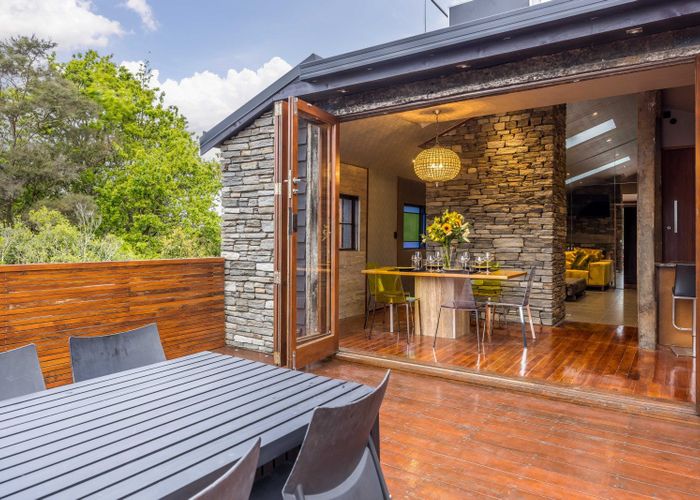  at Maison Blanc Lodge, Kohu Road, Titirangi, Waitakere City, Auckland