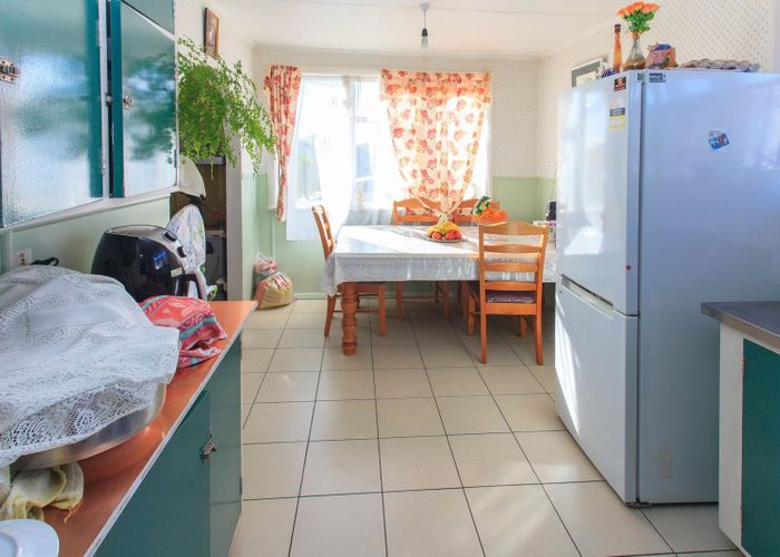  at 80 Caravelle Close, Mangere, Auckland