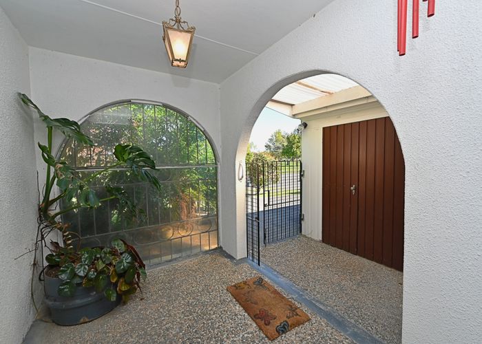  at 1/116 Freyberg Avenue, TAMATEA, NAPIER