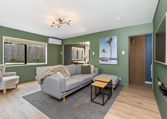  at 1/98 Astley Avenue, New Lynn, Auckland