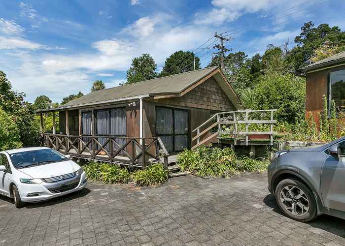  at 111 Albany Highway, Unsworth Heights, Auckland