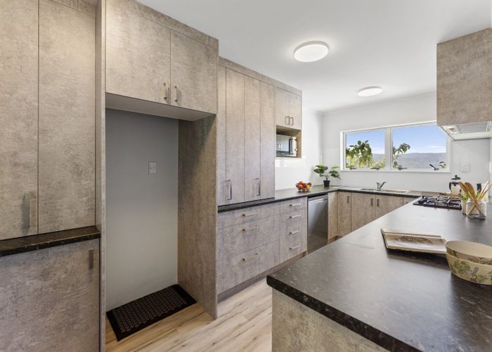 For sale 5 Stanhope Grove, Korokoro, Lower Hutt, Wellington homes.co.nz