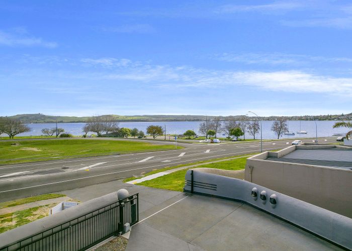  at 382 Lake Terrace, Two Mile Bay, Taupo, Waikato