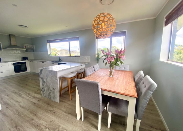  at 7 Sealand Place, Mangere Bridge, Auckland