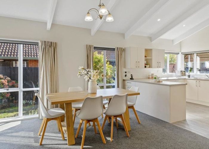  at 16 Herbs Place, Cashmere, Christchurch City, Canterbury