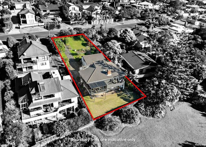  at 3 Sandown Road, Rothesay Bay, North Shore City, Auckland