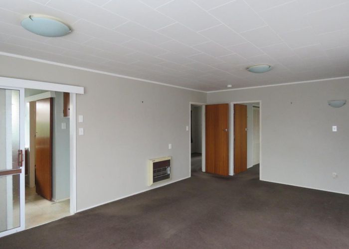  at 4/6 Karamu Street, Strandon, New Plymouth, Taranaki