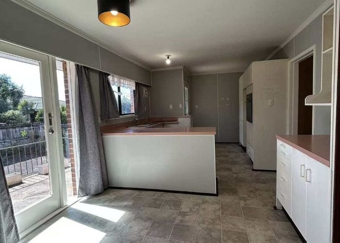  at 20 Heaphy Street, Blockhouse Bay, Auckland City, Auckland