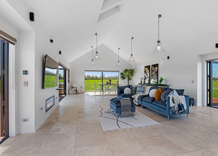  at 585 Coutts Island Road, Coutts Island, Christchurch