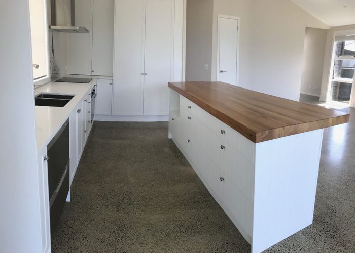  at 10B Rogers Avenue, Eastern Beach, Auckland