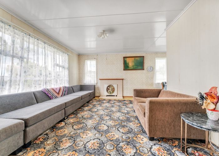  at 9 Ludlow Terrace, Totara Vale, North Shore City, Auckland