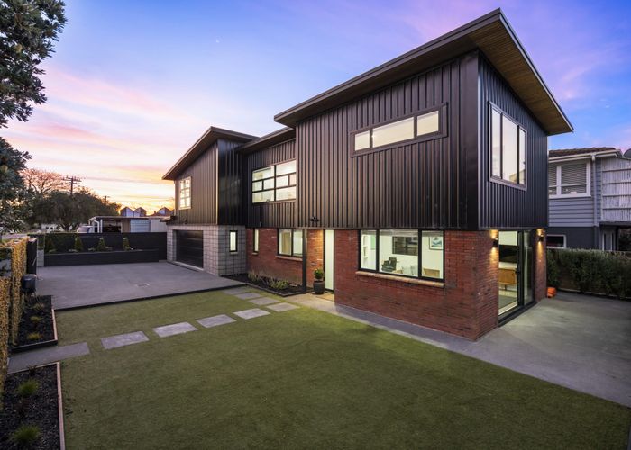  at 2 Tirimoana Road, Te Atatu South, Waitakere City, Auckland